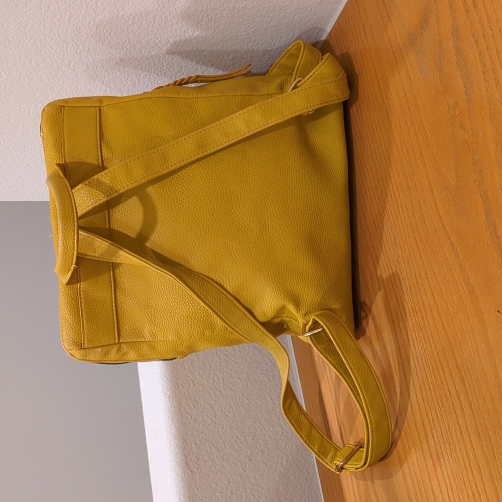 ☀️3for$20☀️ Yellow mini backpack - Picture 2 of 12